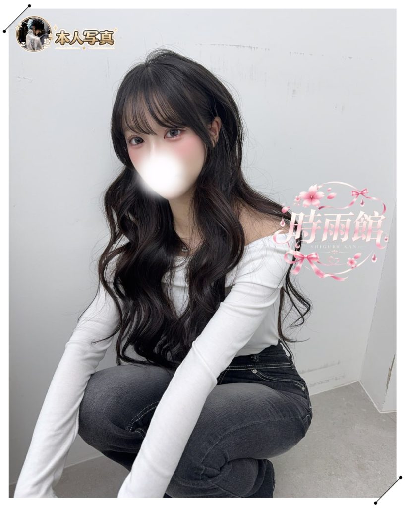 上品さと大人の魅力を纏う美人女子