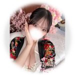 圧倒的なオーラを纏うクール系長身美女