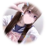 華奢な体型の美少女