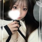 ぱっちり瞳の元気系彼女