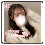 整った顔立ちと 黒髪ロングが魅力的