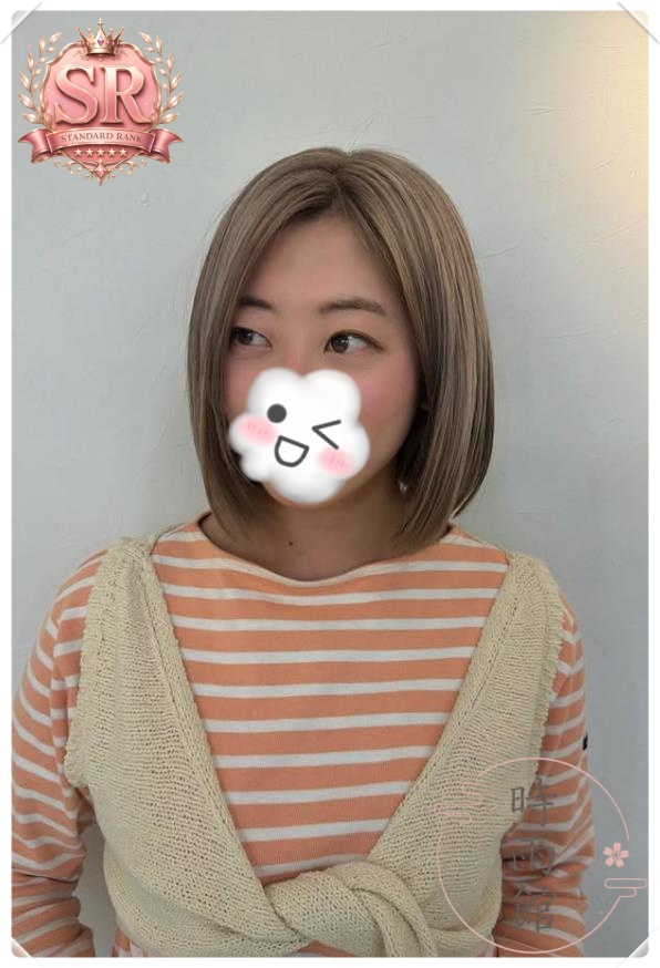 大人っぽい落ち着いた雰囲気の女性で