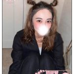 華やかなルックスと存在感が魅力的な女性です