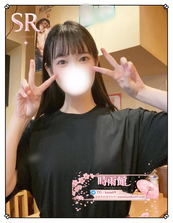 清潔感のある雰囲気と ナチュラルで親しみやすい空気感が魅力の女の子