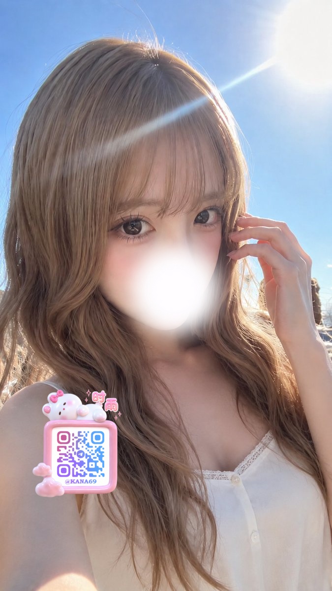 若い美少女、Dカップの美乳、触り心地抜群！